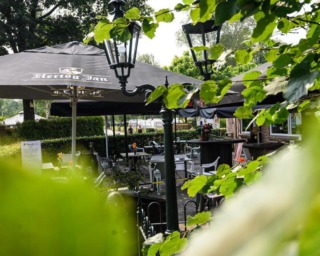 Hotel Recreatiepark De Lucht Renswoude Exterior foto